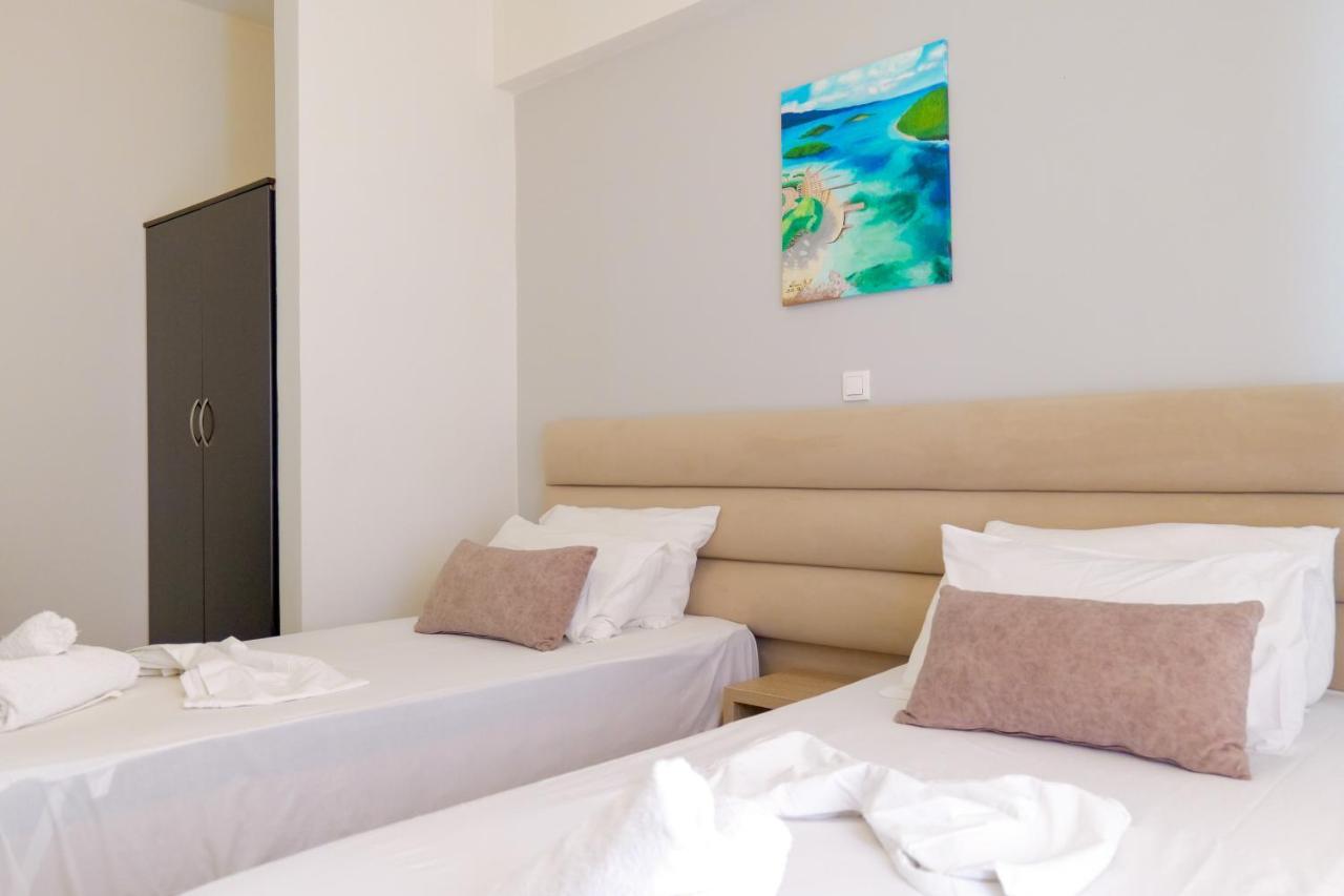 Hotel Driloni Ksamil Exteriör bild
