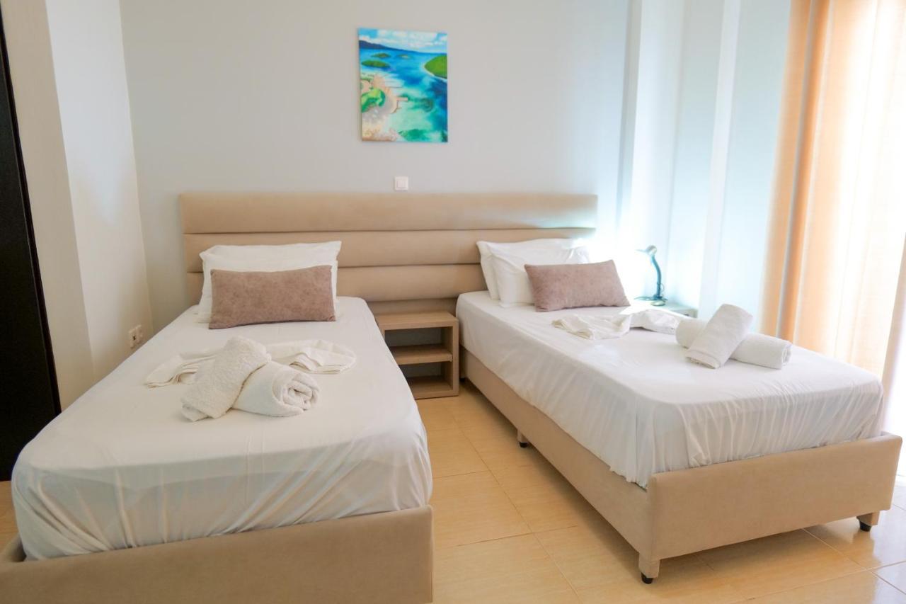 Hotel Driloni Ksamil Exteriör bild