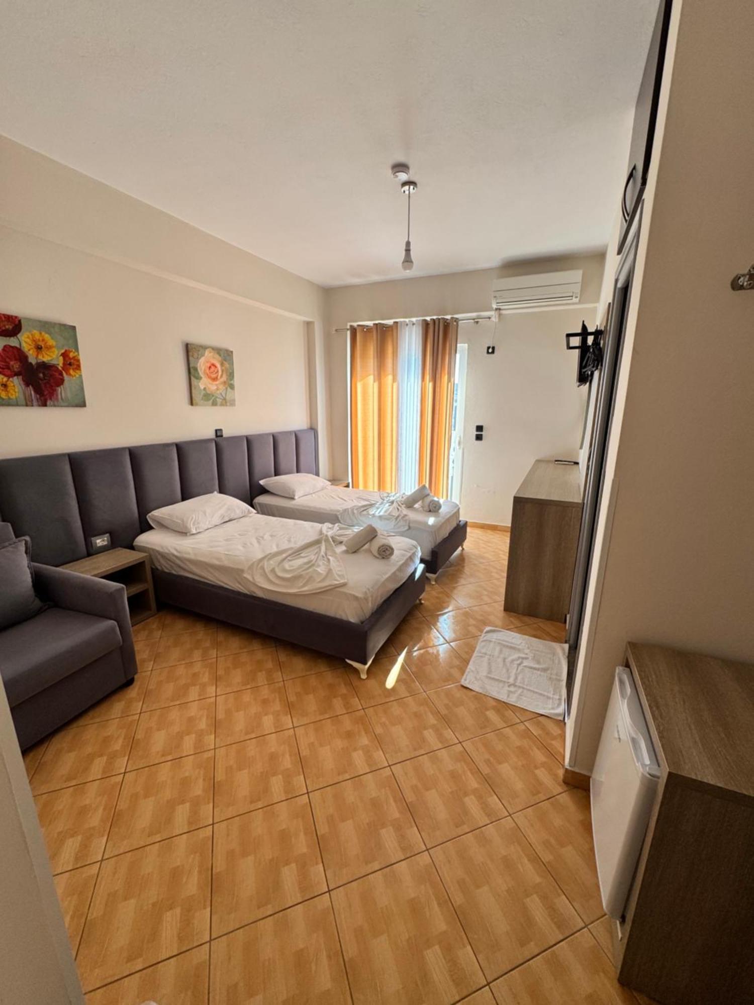 Hotel Driloni Ksamil Exteriör bild